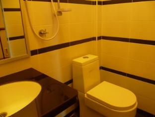 Anggerik Lodging Hotel Penang - Bathroom